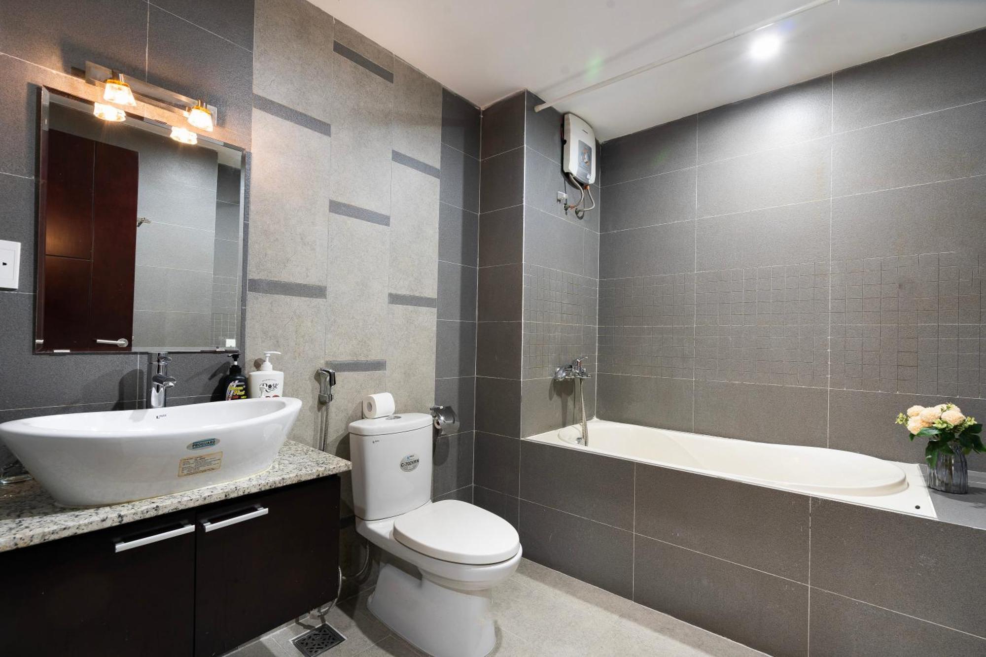 International Building D1 - Next To Ben Thanh Market * Ho Chi Minh City